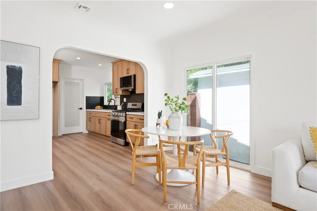 5563 Bangor, Los Angeles, California 90016 home-pic-7